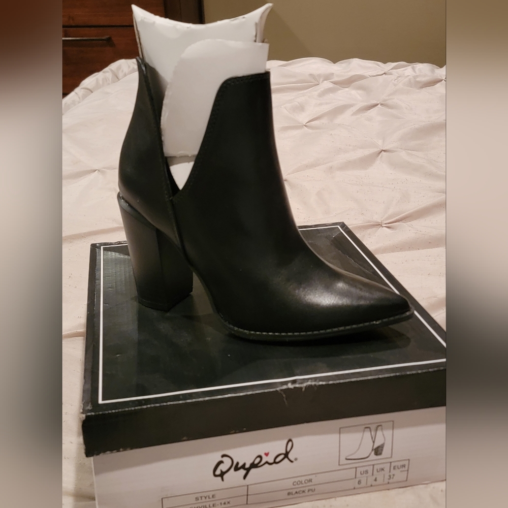 Ankle Boots/Booties